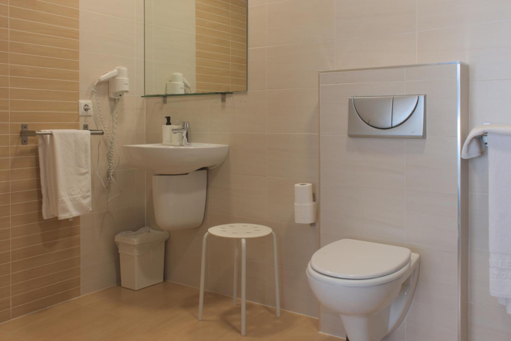 Dormavalencia Hostel Regne Luaran gambar